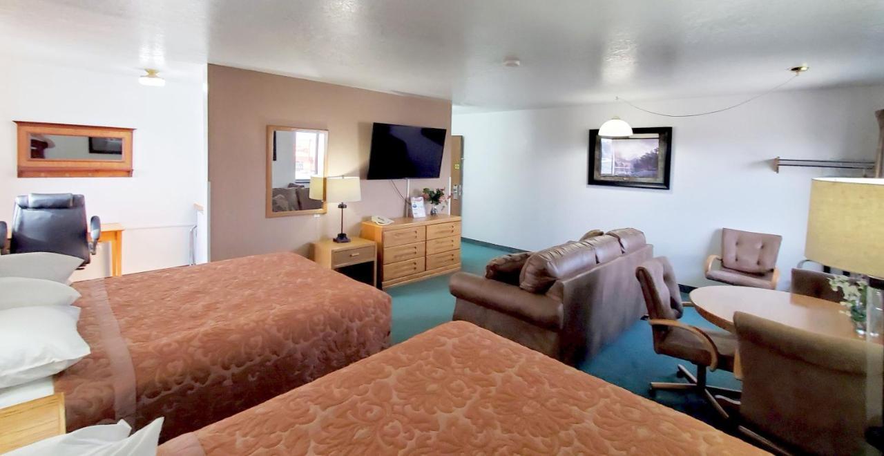 Motel Super 8 By Wyndham Cut Bank Exterior foto